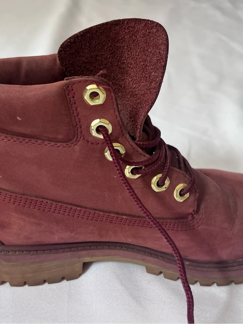 Timberland 6-Inch Premium Boots Burgundy Gold Logo Kids Size 4 - Picture 5 of 14